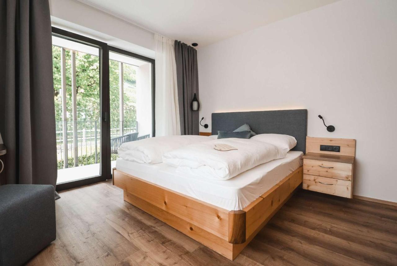 Guesthouse Karnatsch Парчинес Екстериор снимка